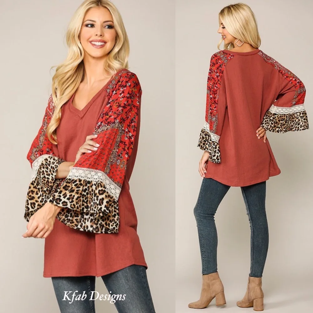 ❤️IN STOCK (LAST) V Neck Red Clay Animal Print Lace Trim Bell Sleeve Top! - Picture 1 of 6